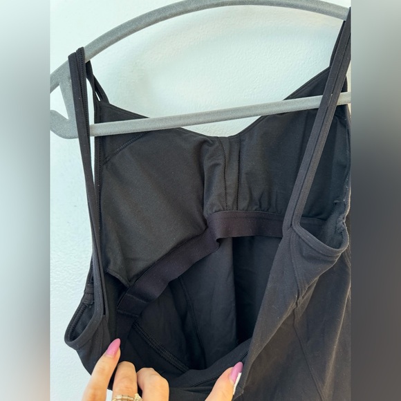 Lululemon black tank, size 6, built in bra with pads - Picture 4 of 4